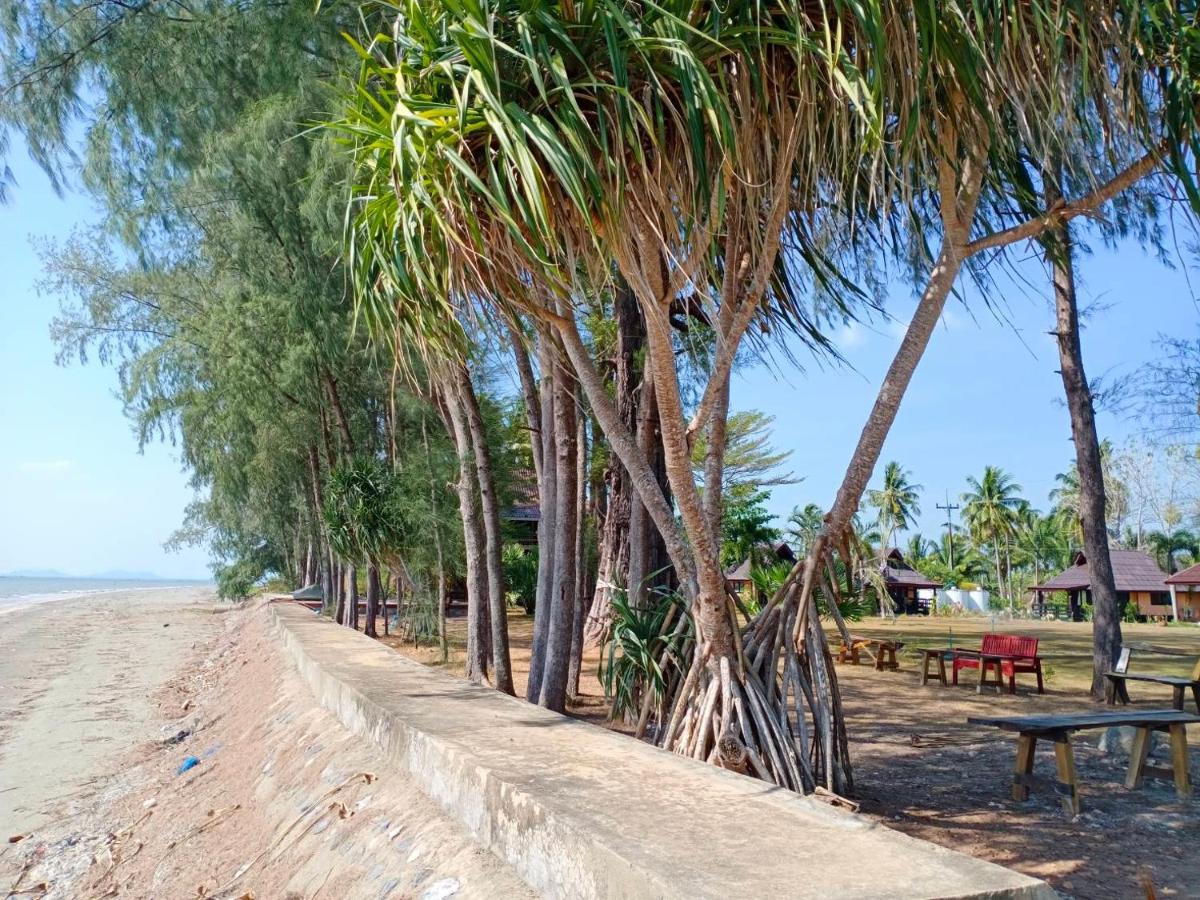 סאטון The Chevalley Beach Resort מראה חיצוני תמונה