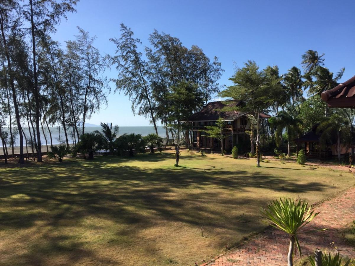 סאטון The Chevalley Beach Resort מראה חיצוני תמונה