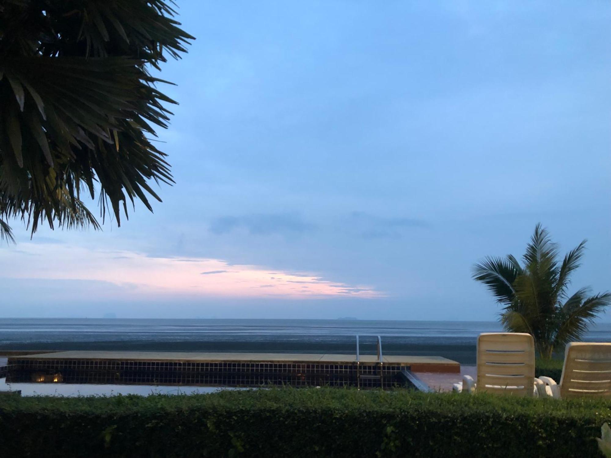 סאטון The Chevalley Beach Resort מראה חיצוני תמונה